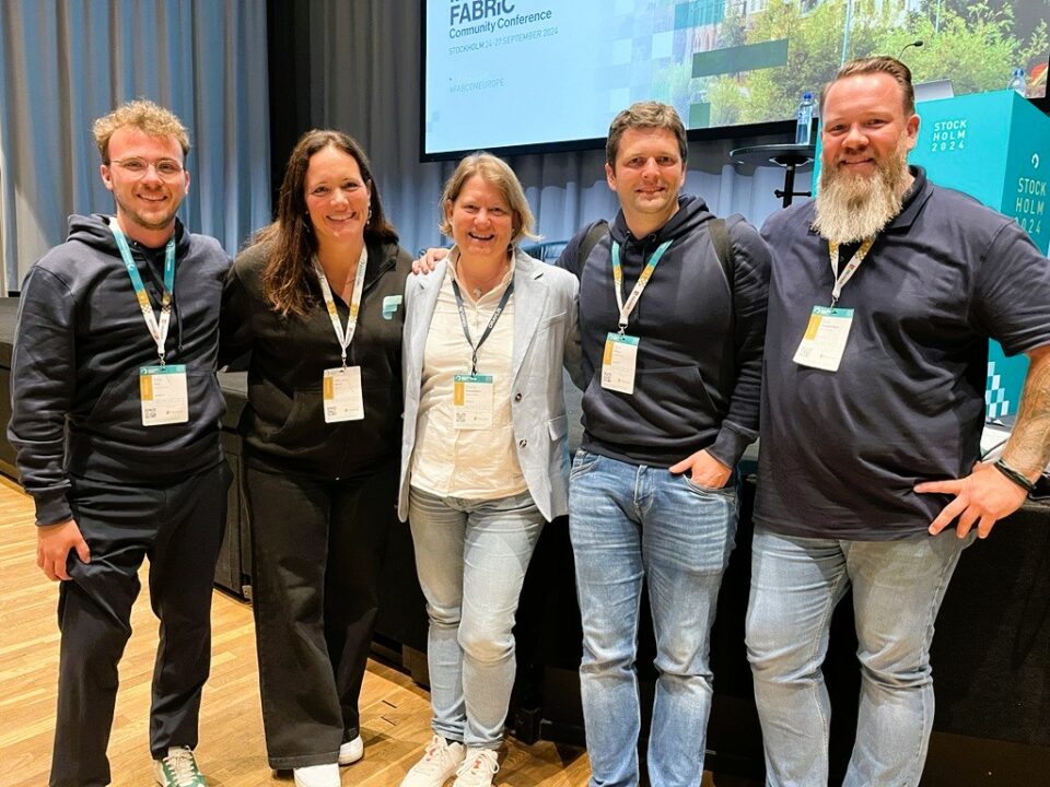 Gruppenbild mit fünf Personen