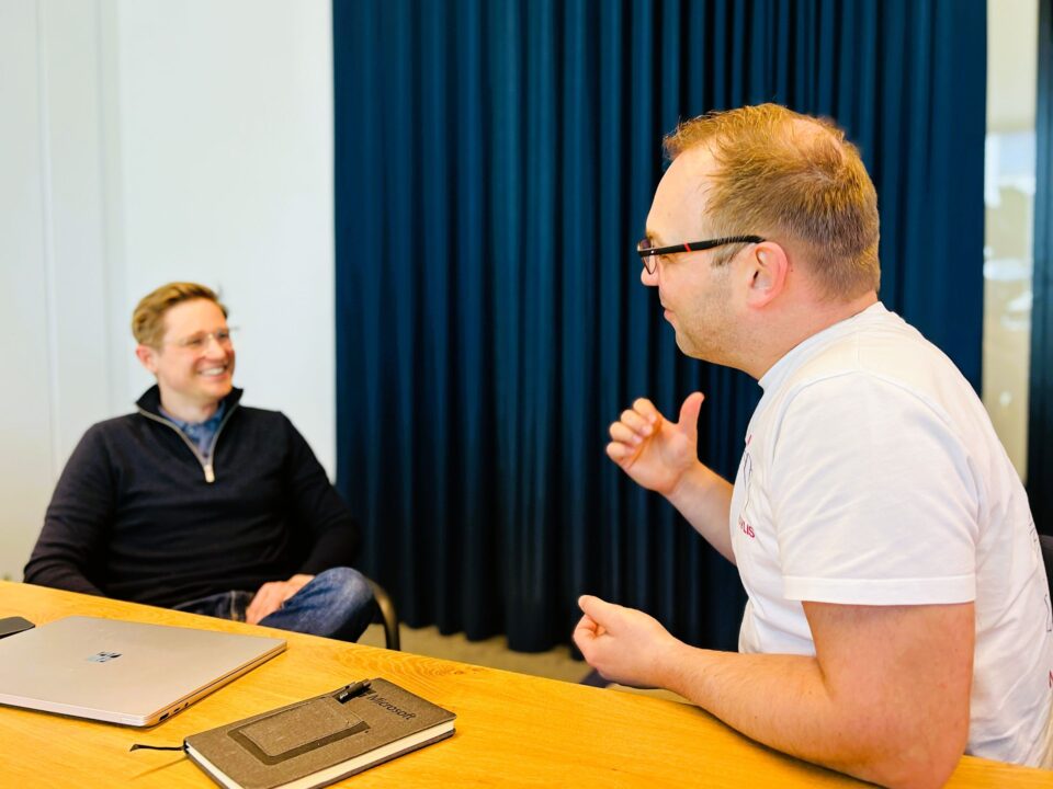 David Claßen von ORAYLIS und Thilo Schuhmacher von ADN im Gespräch.